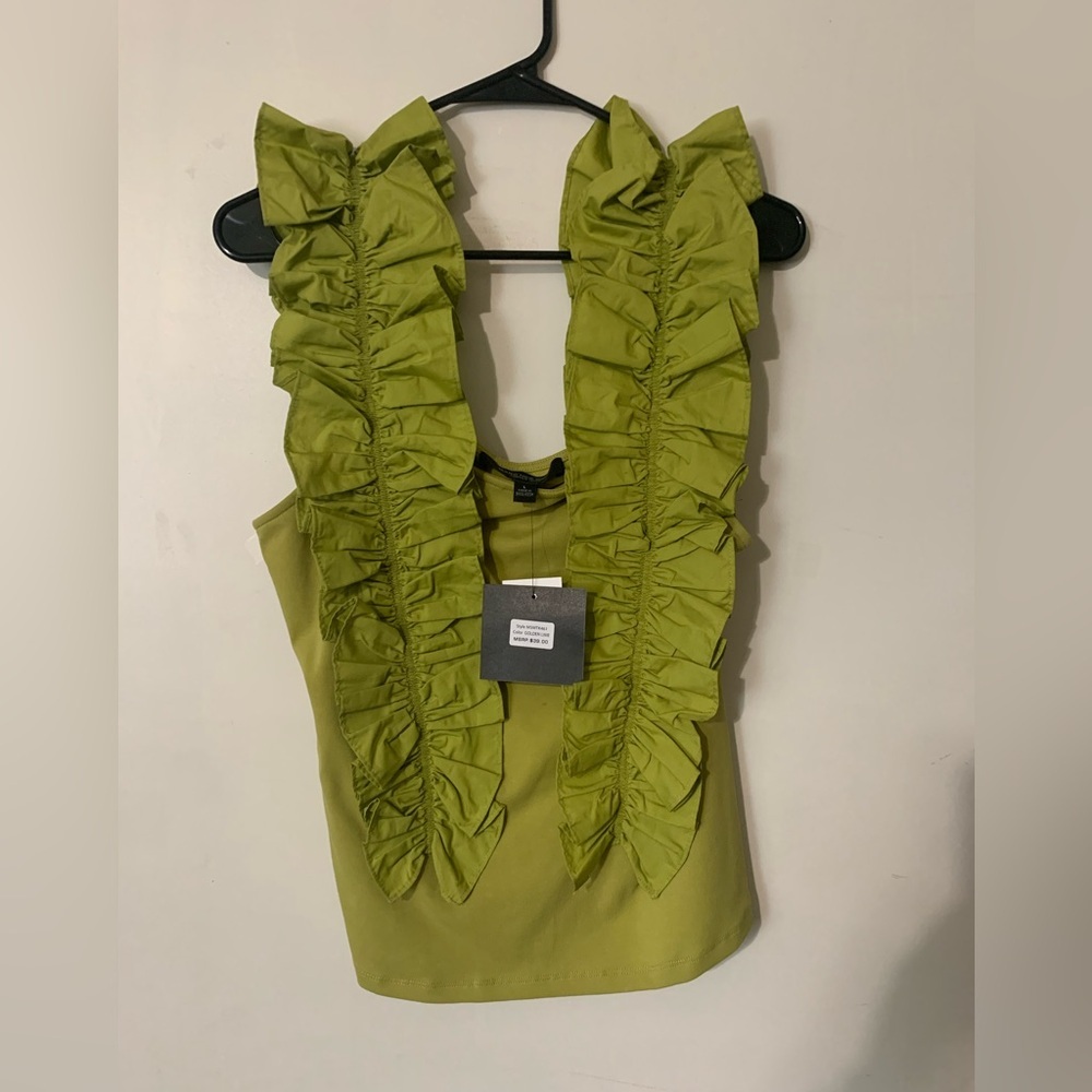 Marc New York Olive Green Ruffled Sleeveless Top - Picture 2 of 5